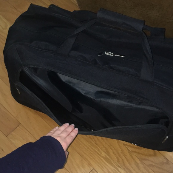 Larger Sized Luggage Bag (26 inch) - Picture 7 of 14